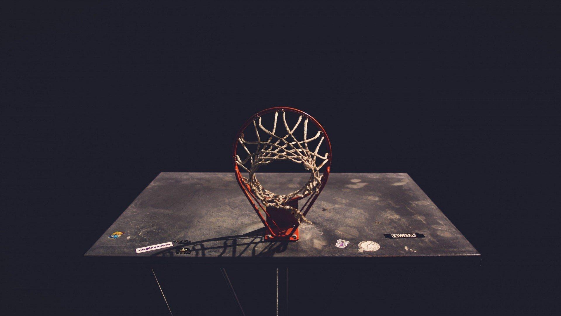 CBA季后赛激战正酣 辽宁队卫冕之路遭遇强敌挑战